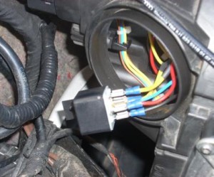 Relais-interrupteur de clignotant Mazda 121